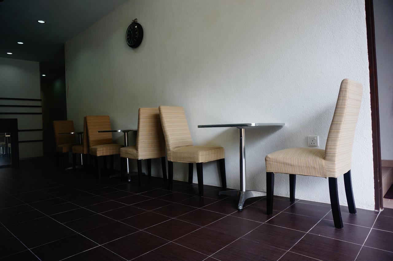G99 Hotel George Town Bagian luar foto