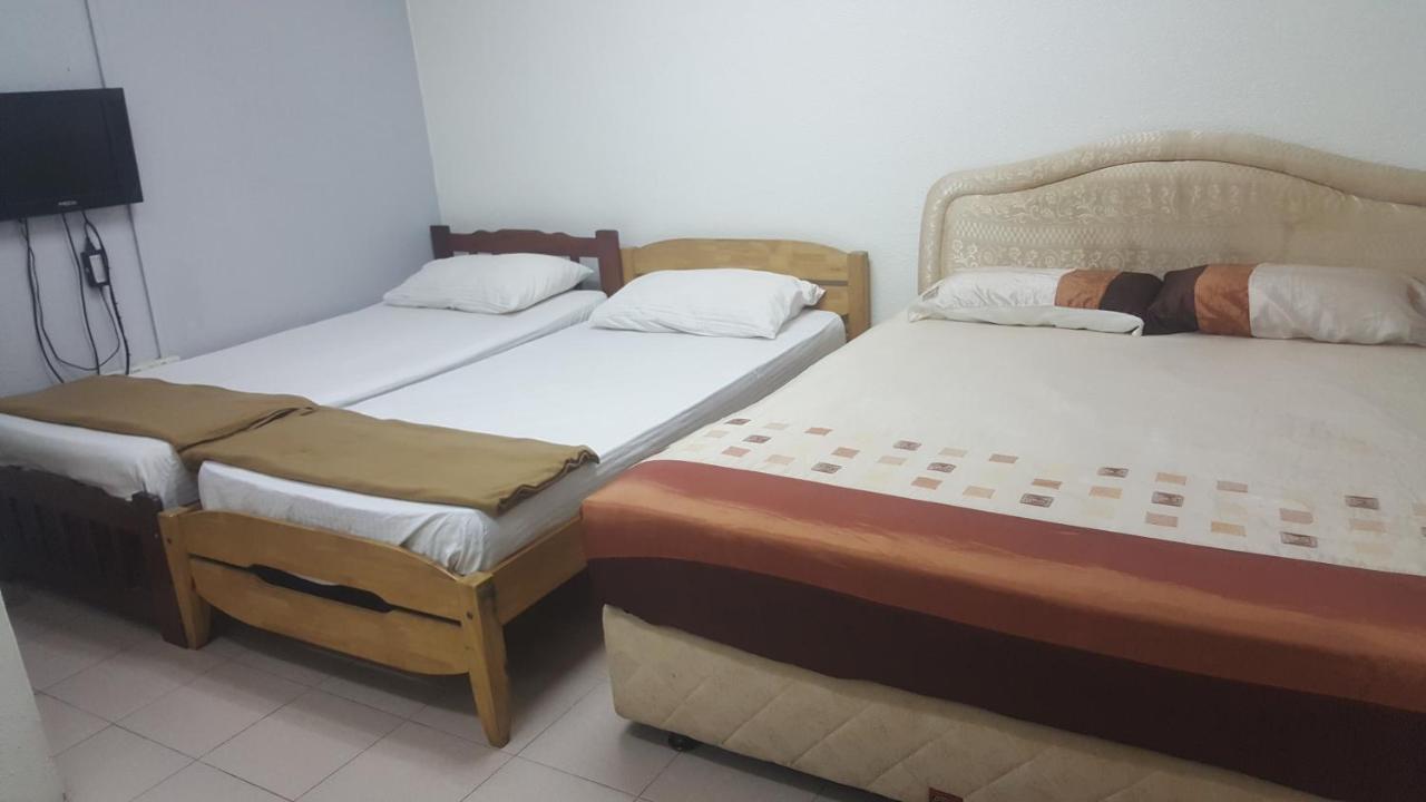 G99 Hotel George Town Bagian luar foto