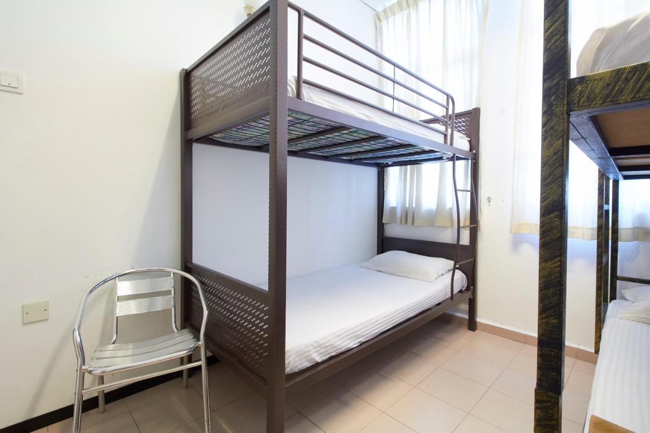 G99 Hotel George Town Bagian luar foto