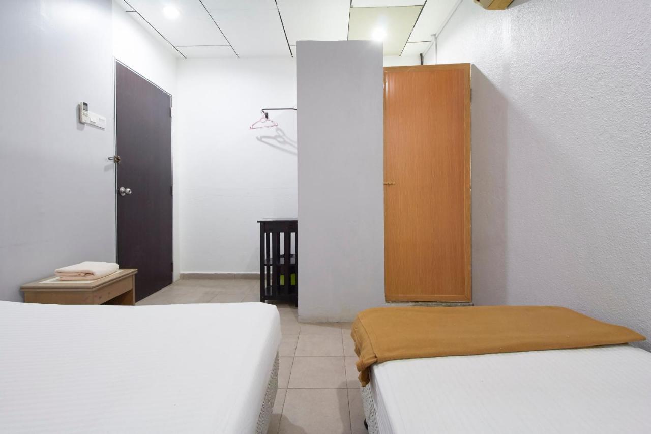 G99 Hotel George Town Bagian luar foto