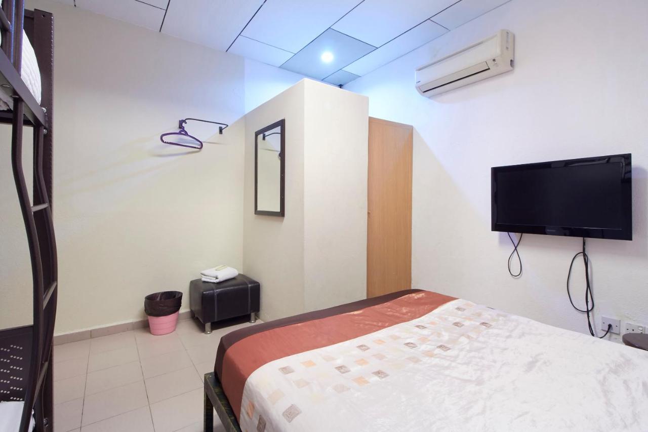 G99 Hotel George Town Bagian luar foto