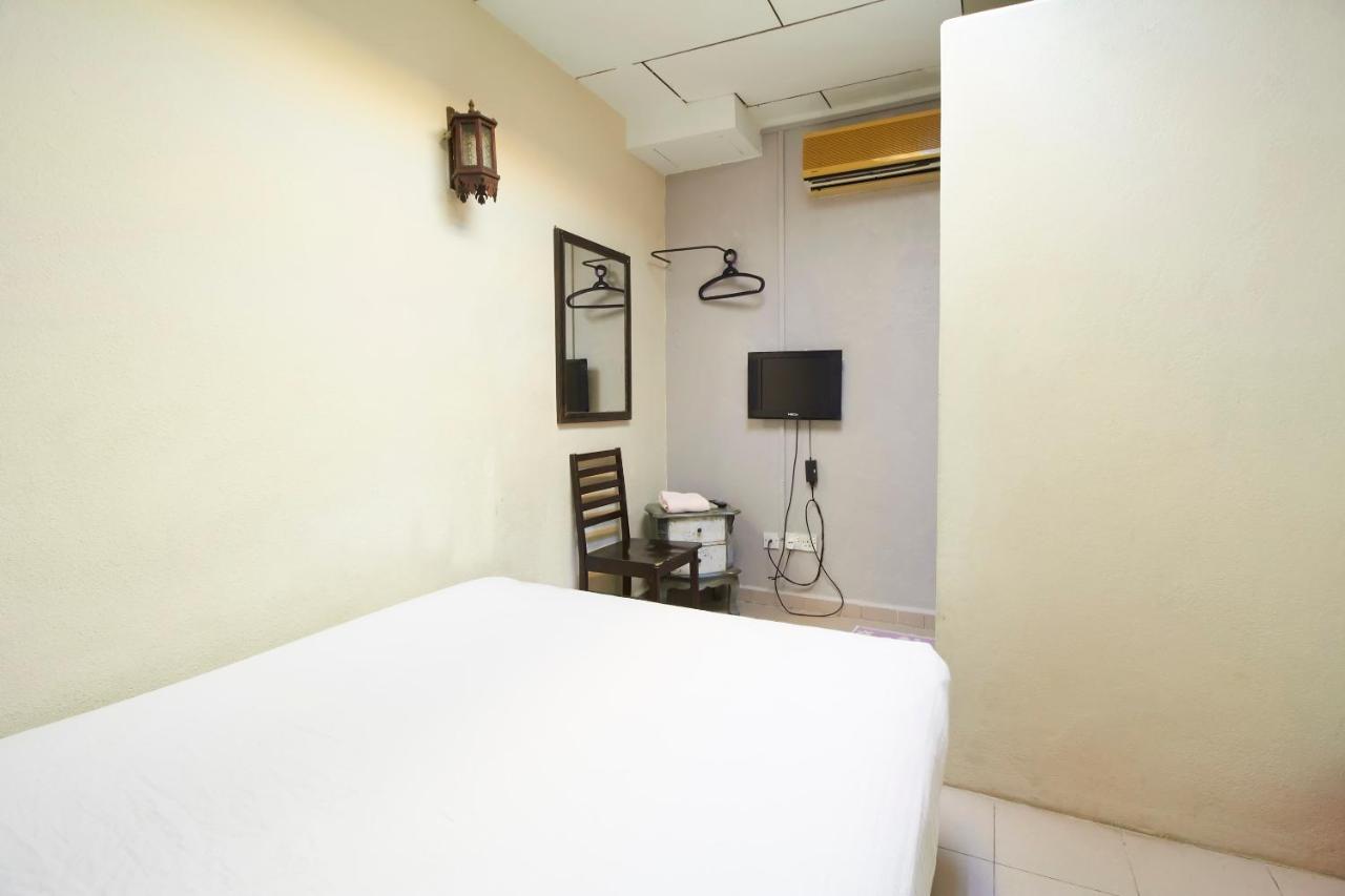 G99 Hotel George Town Bagian luar foto